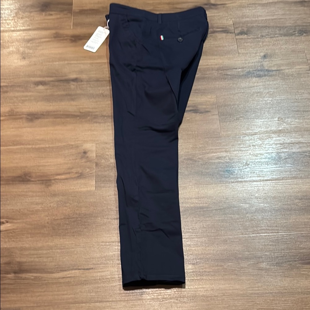 NWT Men's Everyday Slim Fit Chino Pants, Navy. Size 34
